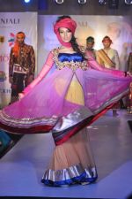 Model walks for Manali Jagtap Show at Global Magazine- Sultan Ahmed tribute fashion show on 15th Aug 2012 (203).JPG